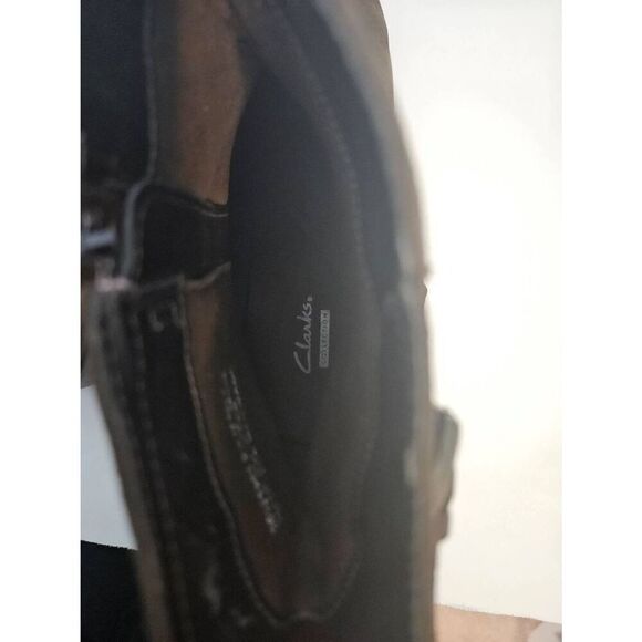 Clarks brown suede booties with side zipper.  Size 9.5. - Picture 4 of 6